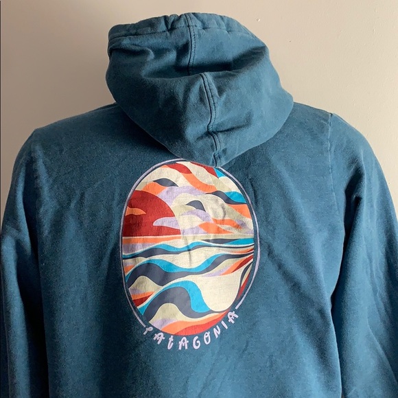 Patagonia Tops - Patagonia Hoodie L